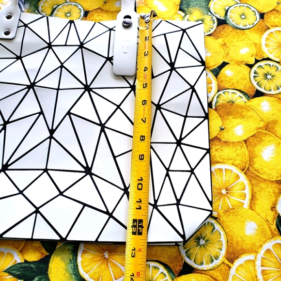 Geometric bag - Picture 2 of 6